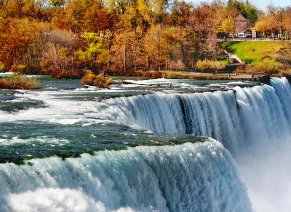 AU-BEST-OF-EASTERN-USA-1800X600-Niagara-Falls-iStock_13930306_XLARGE