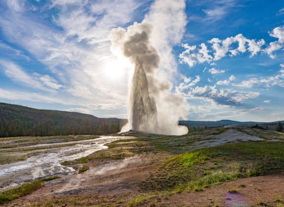 Old-Faithful-geyser