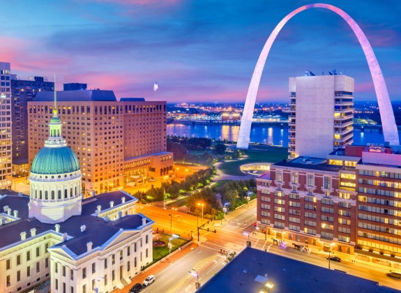 st. louis city view with the Arch