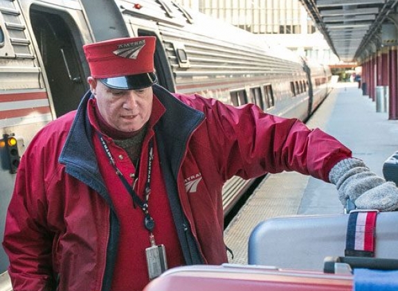 red-cap-assistance