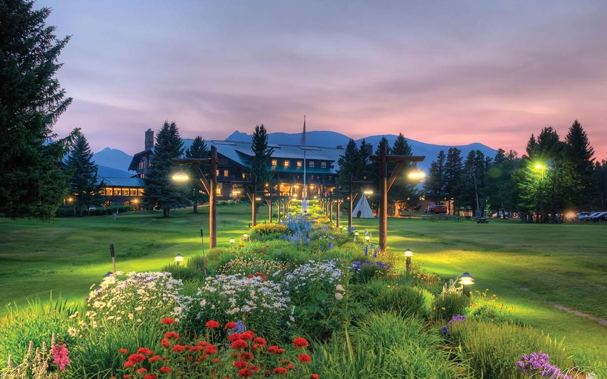Glacier Park Lodge, Montana, Exterior Garden Glacier Park Lodge, Montana, Exterior Garden