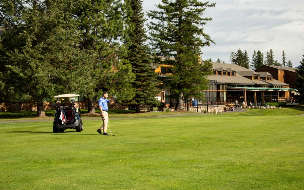 golfing at Grouse Mountain Lodge in Whitefish, Montana