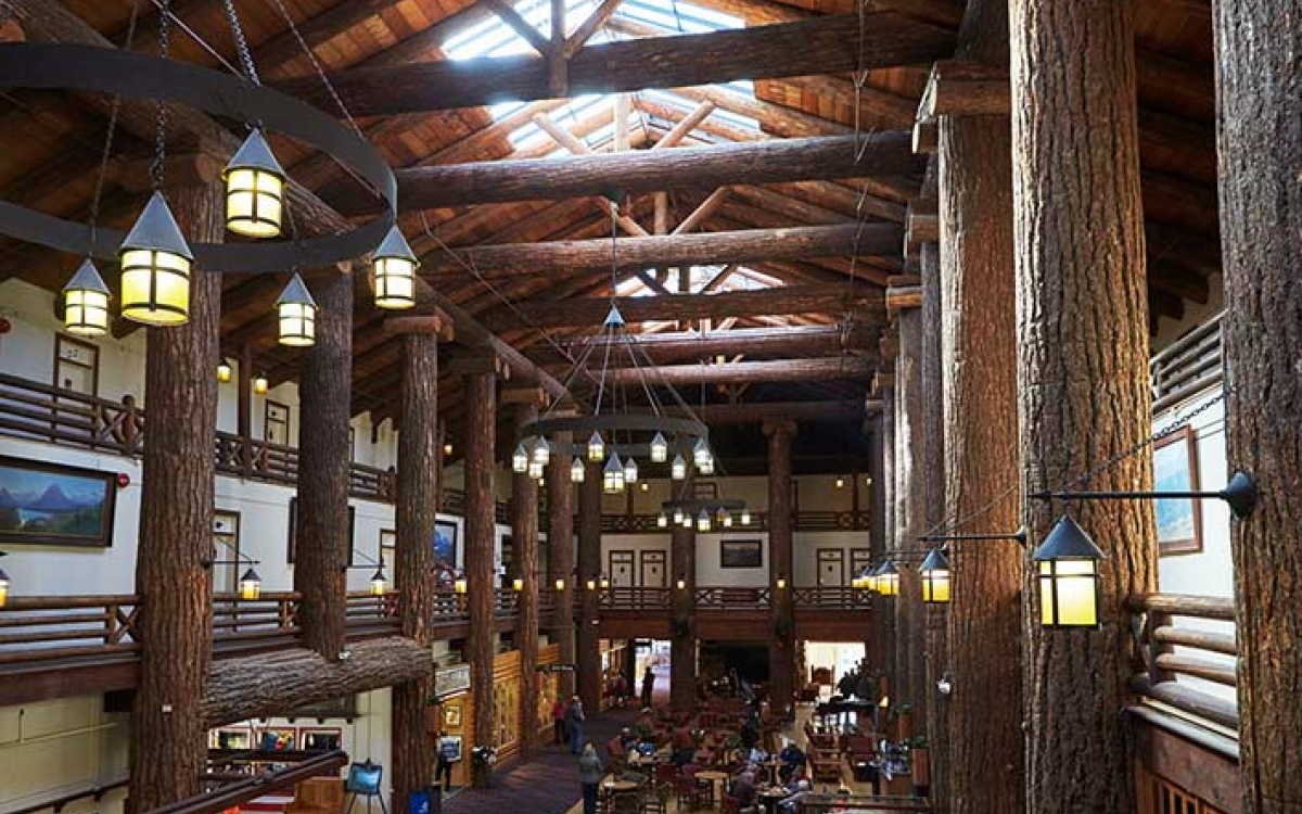 the main lodge value rooms at glacier park lodge, montana
