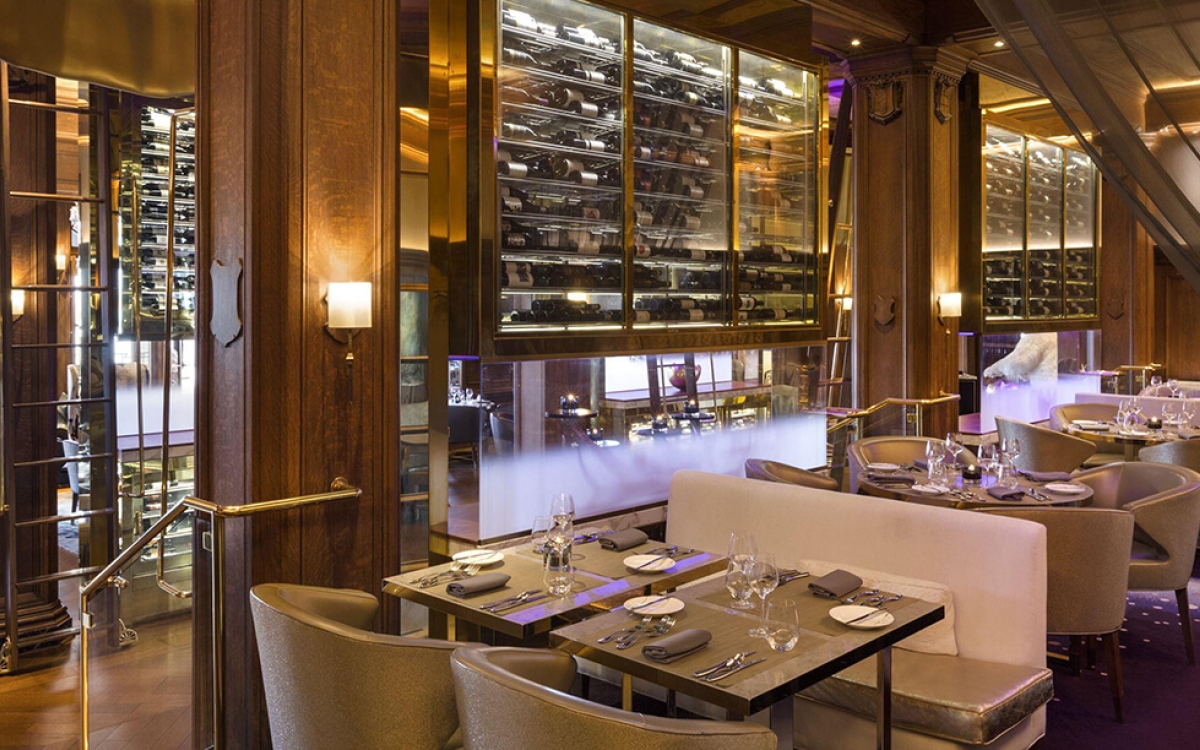 Fairmont-Chateau-Frontenac-seating