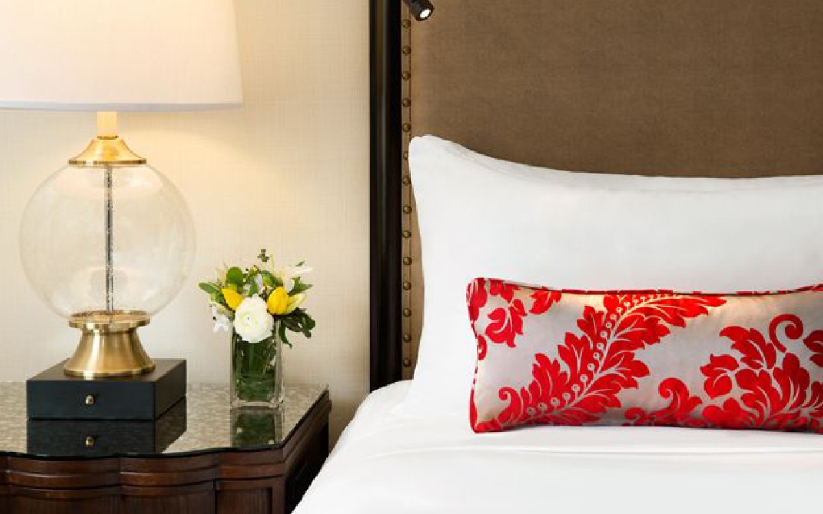 fairmont-lake-louise-GUESTROOMS