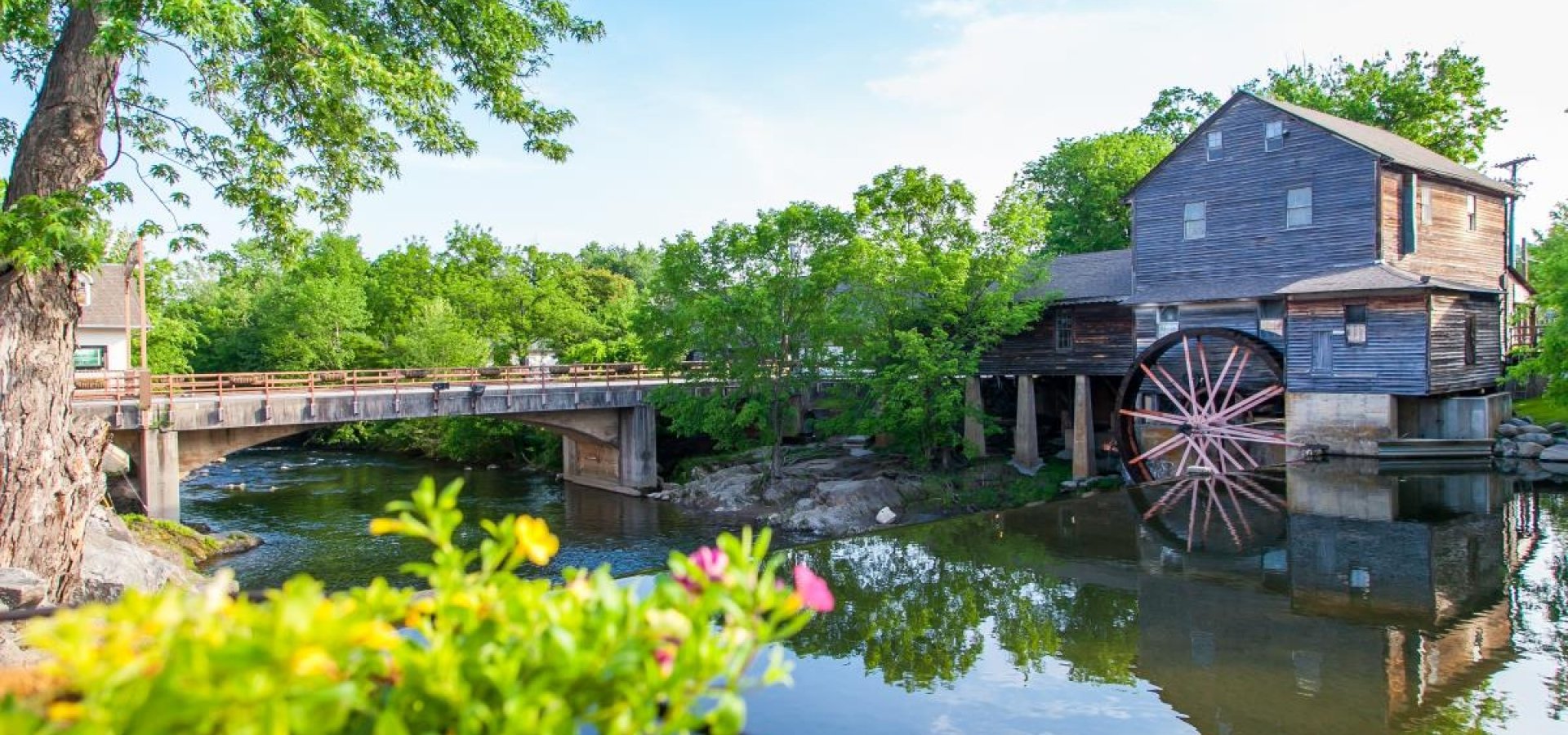 Pigeon TN by Rail Amtrak Vacations®